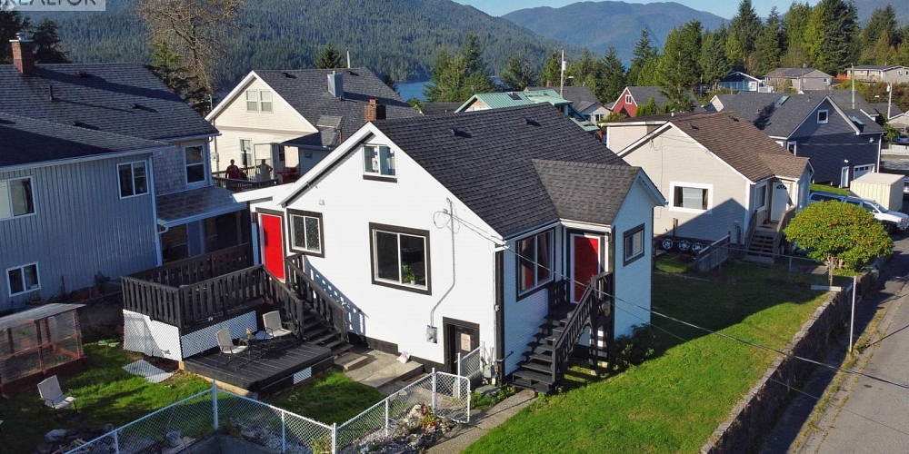 1423 PIGOTT AVENUE Prince Rupert Photo 2 1423 PIGOTT AVENUE Prince Rupert Photo 2